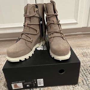 Sorel Joan of Arctic boots